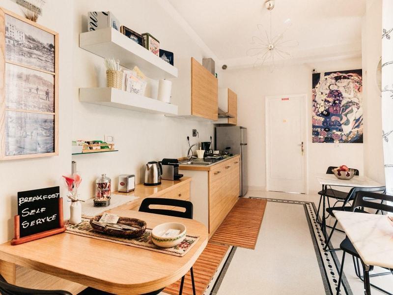 Adriano Augusto Bed & Breakfast Rome Bagian luar foto