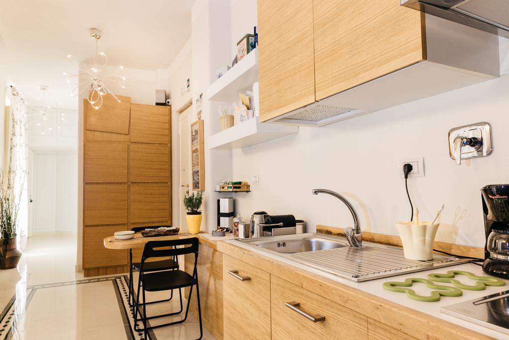 Adriano Augusto Bed & Breakfast Rome Bagian luar foto