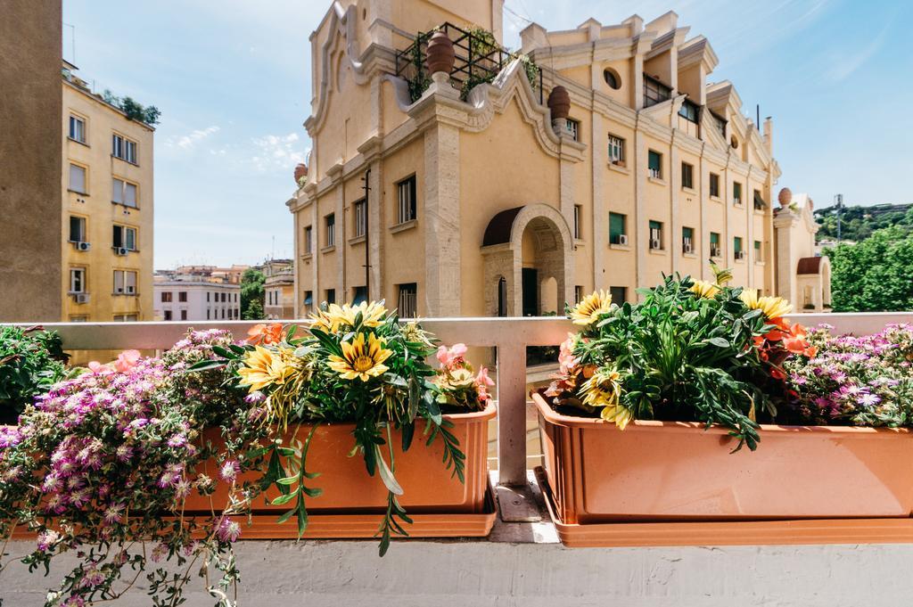 Adriano Augusto Bed & Breakfast Rome Bagian luar foto