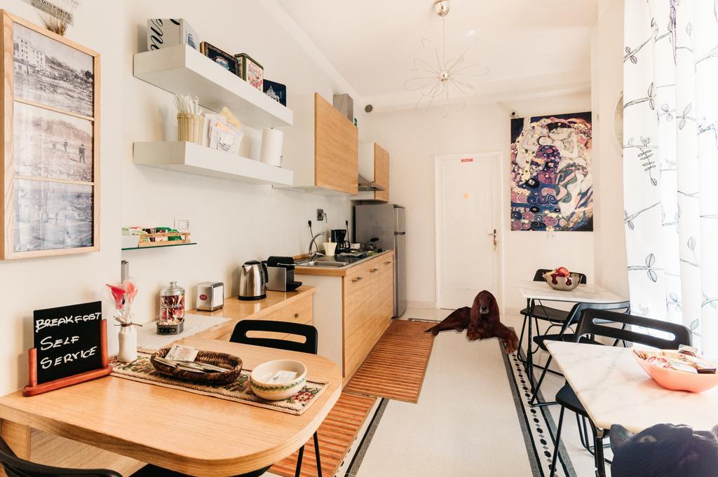 Adriano Augusto Bed & Breakfast Rome Bagian luar foto