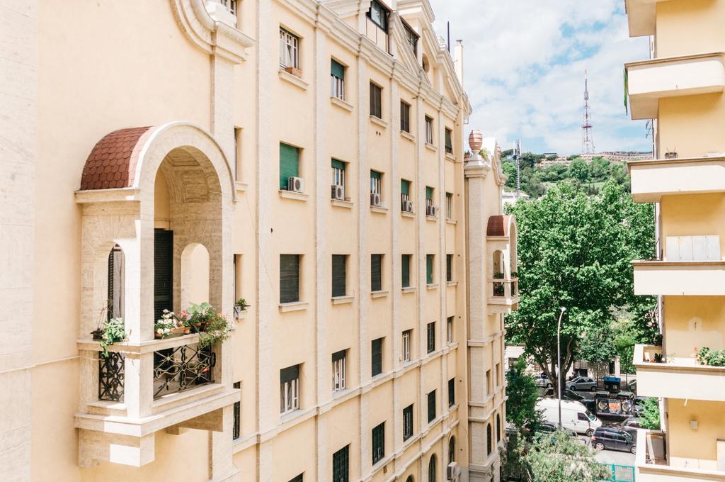 Adriano Augusto Bed & Breakfast Rome Bagian luar foto